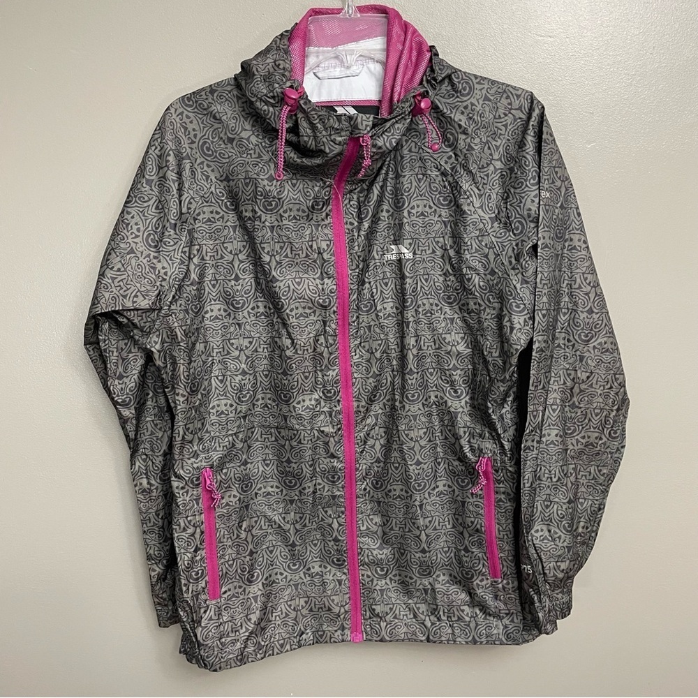 Trespass Women’s Medium Lightweight Waterproof Jacket ski layer Gorpcore